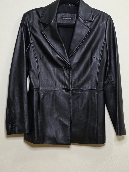 Valerie Stevens Jackets & Blazers - Valerie Stevens Black Leather Blazer